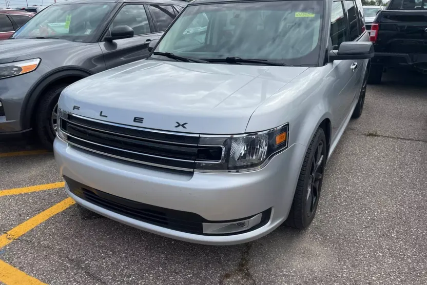 2019 Ford Flex SEL photo 1