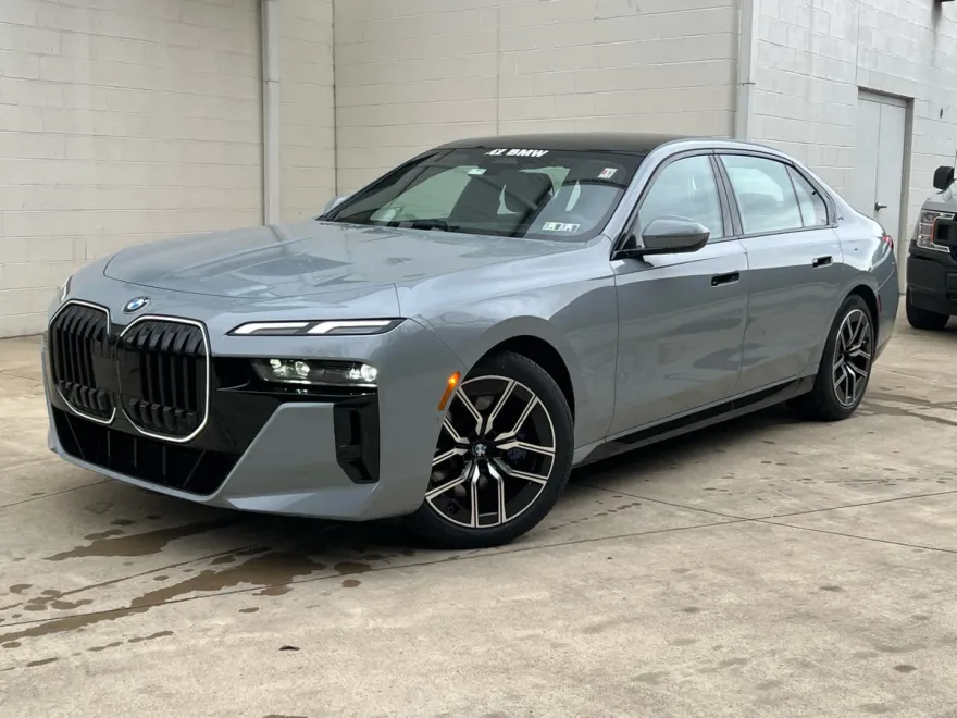 2025 Bmw 740i xDrive photo 1