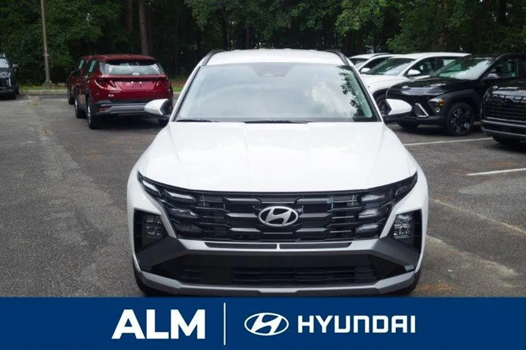 2025 Hyundai Tucson SEL photo 1