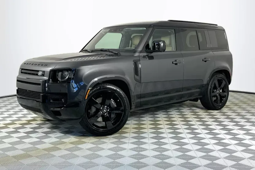 2025 Land Rover Defender 110 X-Dynamic SE photo 1