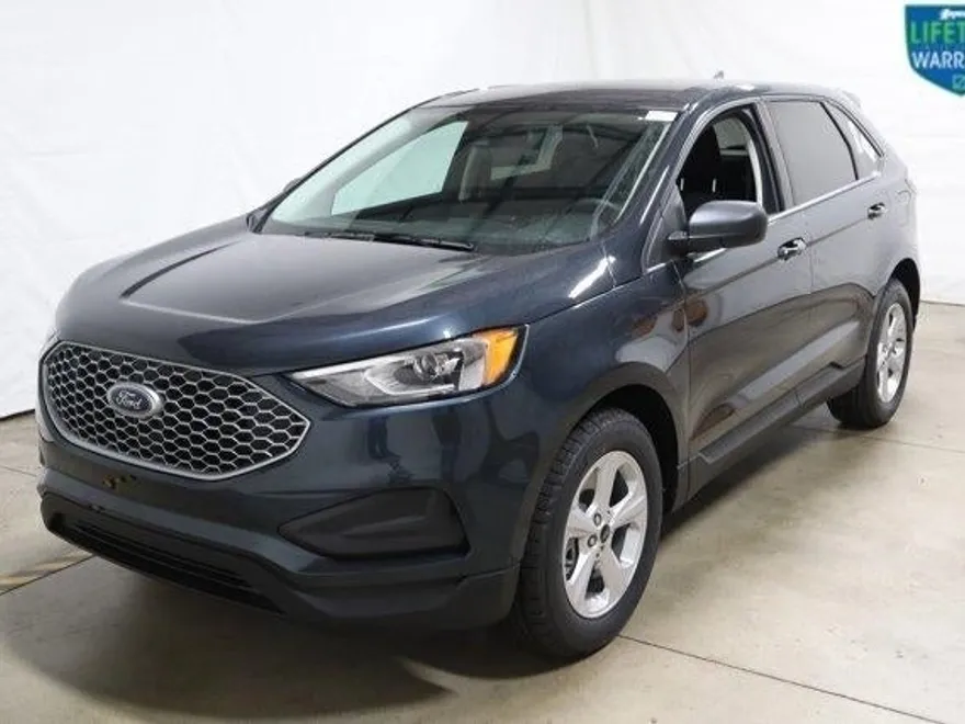 2024 Ford Edge SE photo 1
