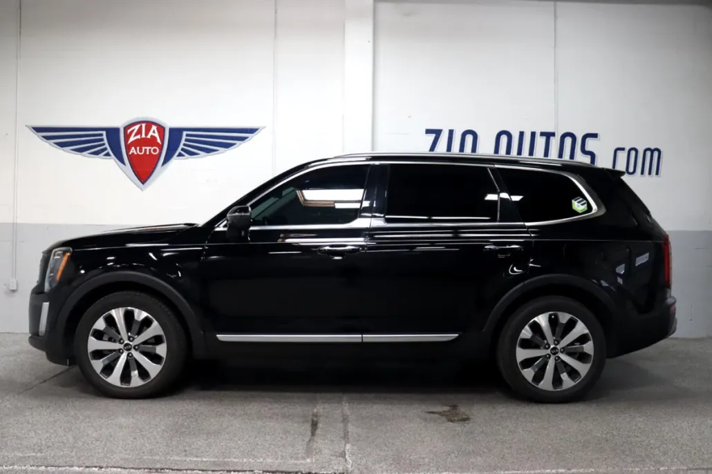 2020 Kia Telluride S photo 1