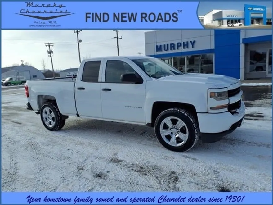 2018 Chevrolet Silverado 1500 Custom photo 1