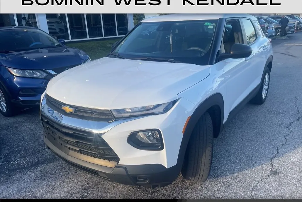 2022 Chevrolet Trailblazer LS photo 1