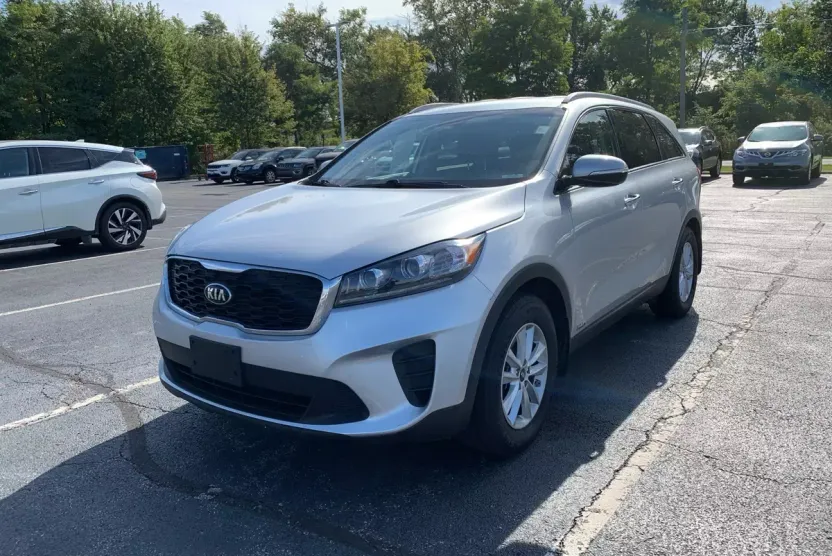 2019 Kia Sorento LX photo 1