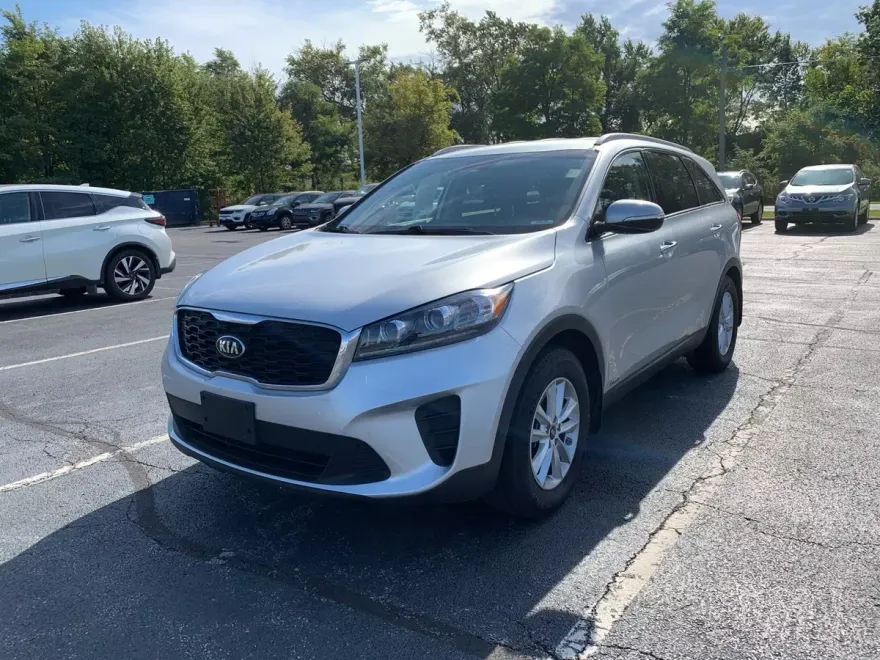 2019 Kia Sorento LX photo 1