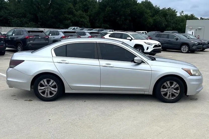 2012 Honda Accord LX photo 1