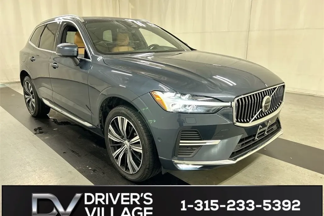 2022 Volvo XC60 B5 Inscription photo 1