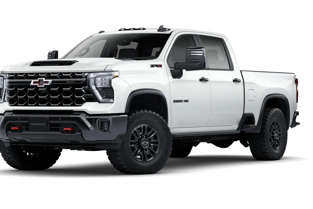 2025 Chevrolet Silverado 2500HD ZR2 photo 1