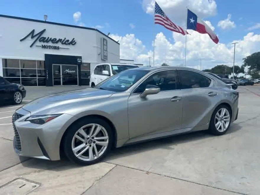 2021 Lexus IS 300 photo 1