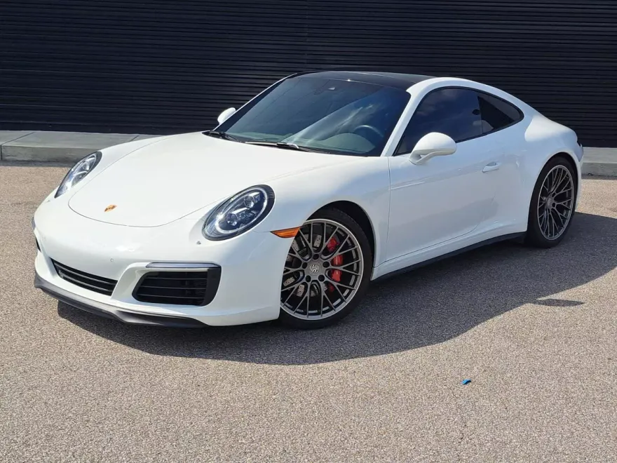 2017 Porsche 911 4S Coupe photo 1