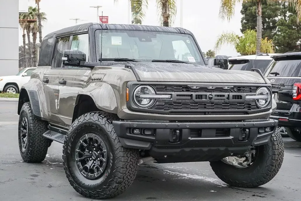 2025 Ford Bronco Raptor photo 1