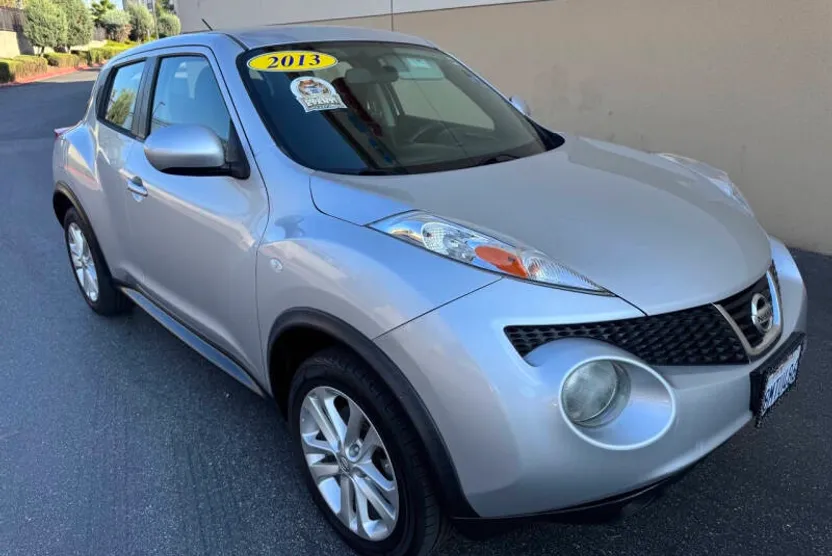 2013 Nissan Juke S photo 1