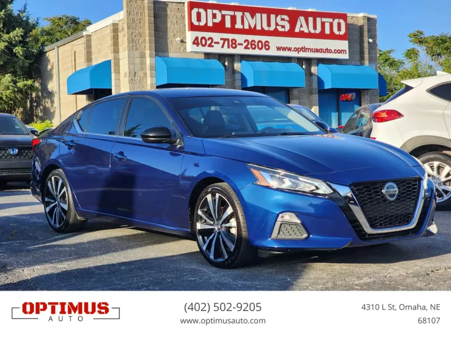 2022 Nissan Altima 2.5 SR photo 1
