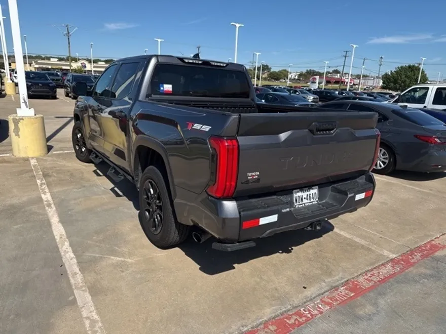2023 Toyota Tundra SR5 photo 1