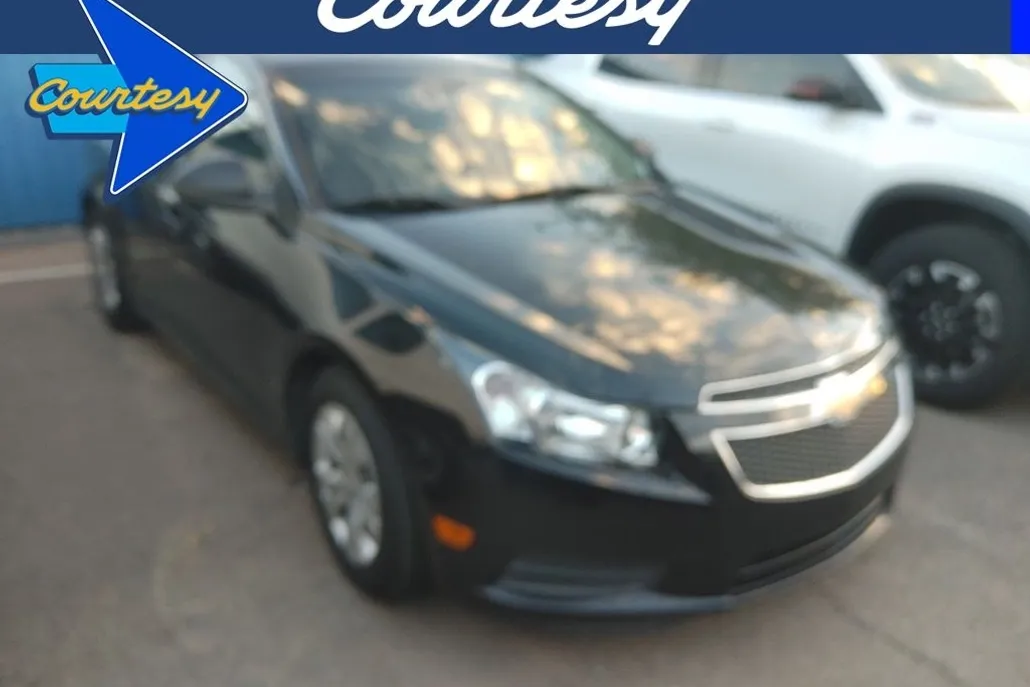 2014 Chevrolet Cruze LS photo 1
