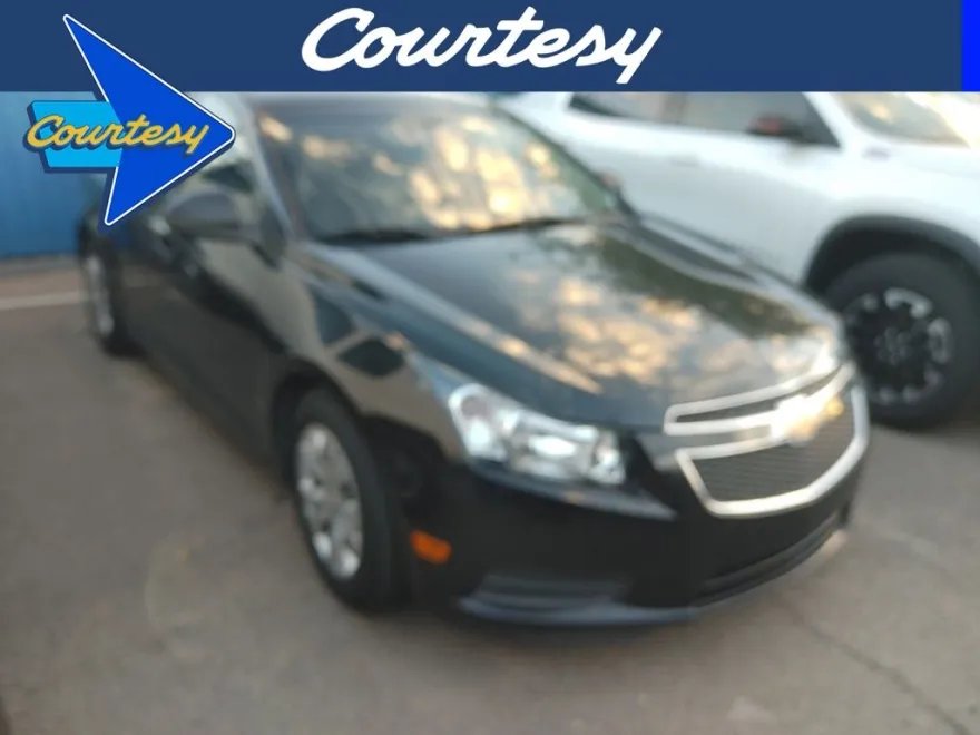 2014 Chevrolet Cruze LS photo 1