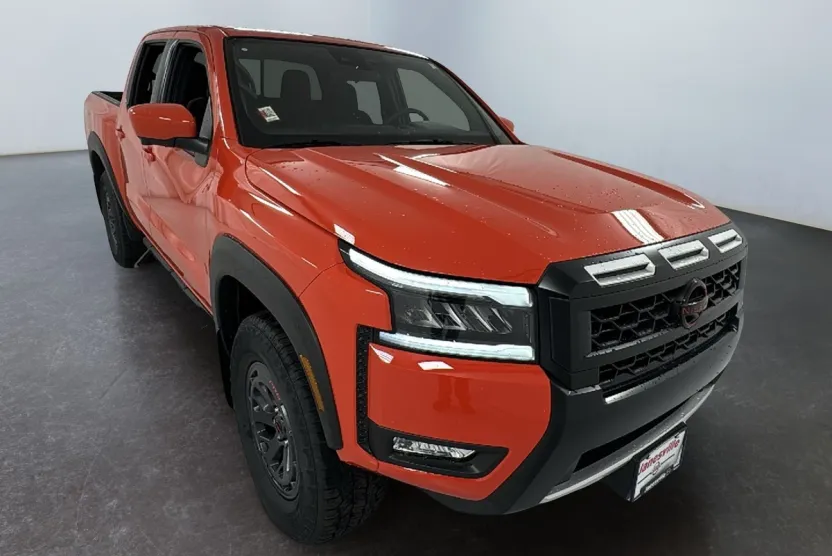 2026 Nissan Frontier PRO-4X photo 1