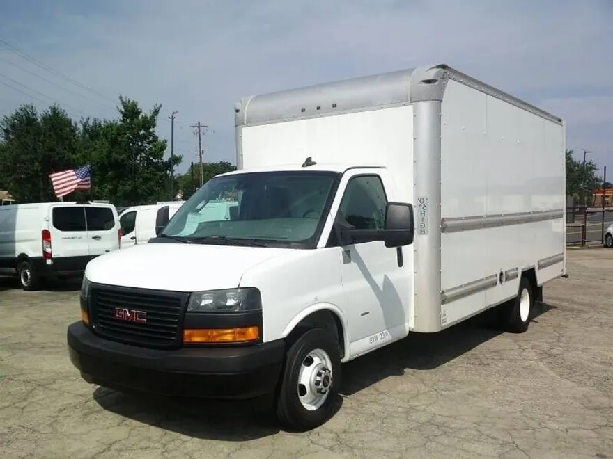 2021 Gmc Savana 3500 Cutaway photo 1
