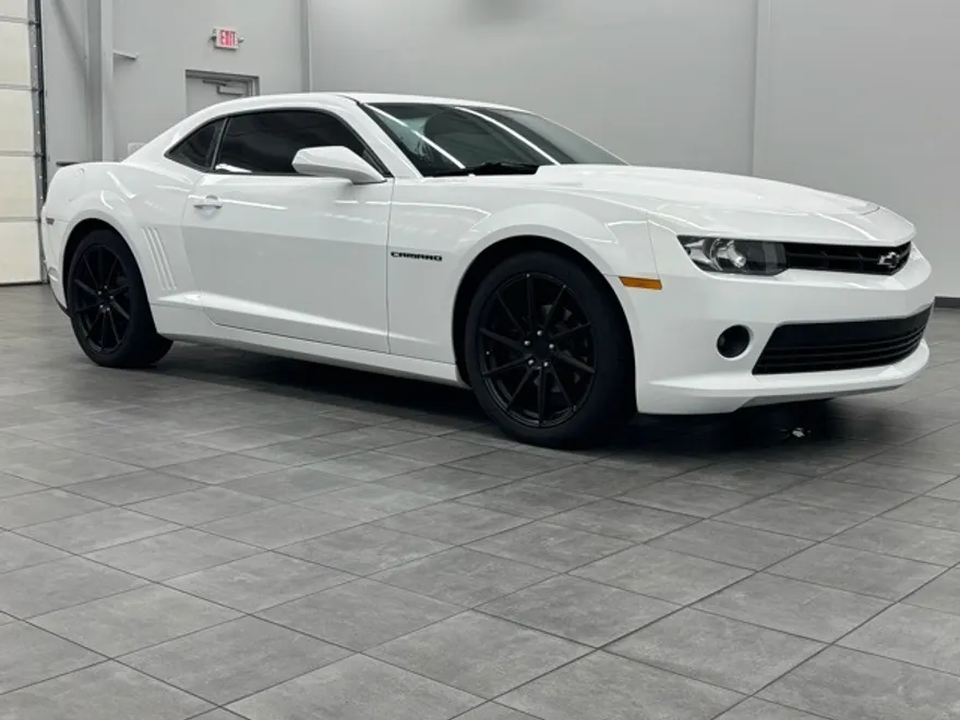 2015 Chevrolet Camaro 2LT photo 1