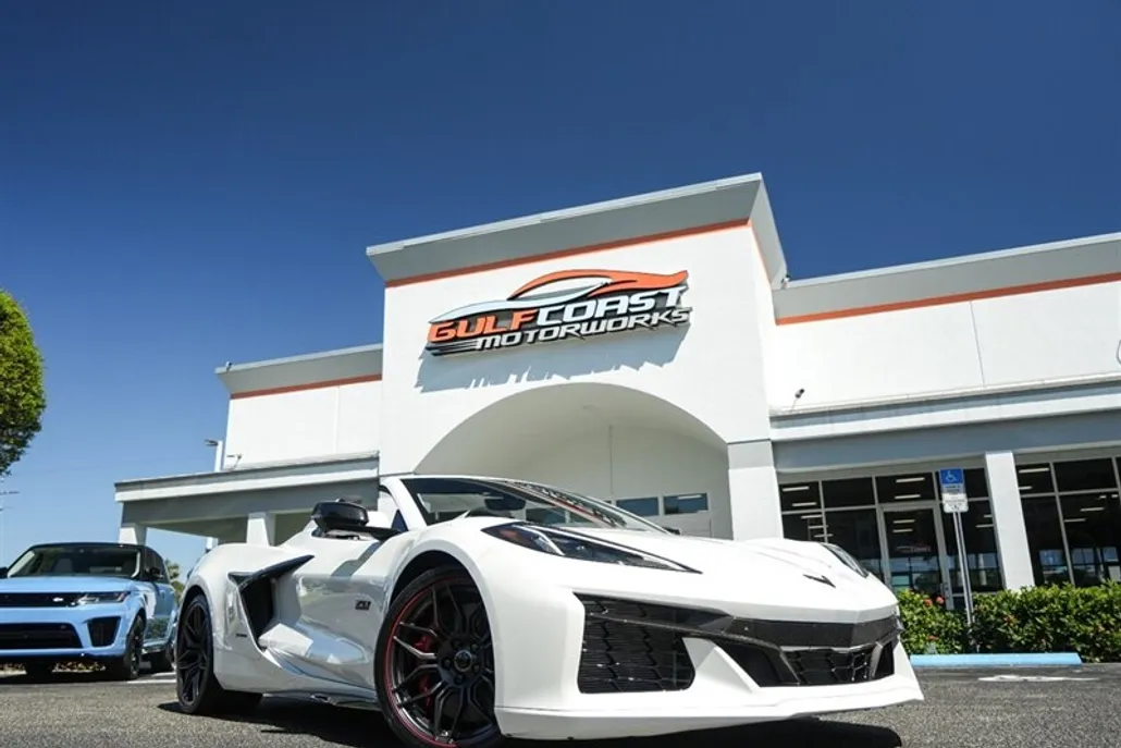 2023 Chevrolet Corvette Z06 3LZ photo 1