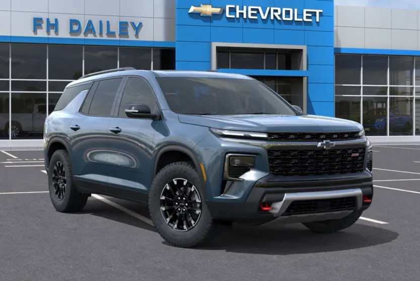 2026 Chevrolet Traverse Z71 photo 1