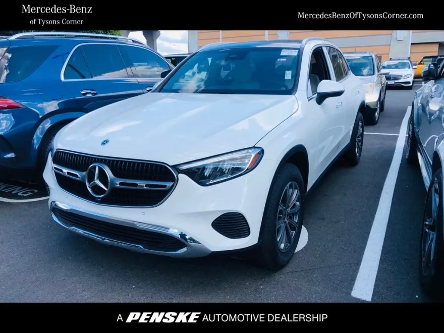 2025 Mercedes Benz GLC 300 4MATIC photo 1