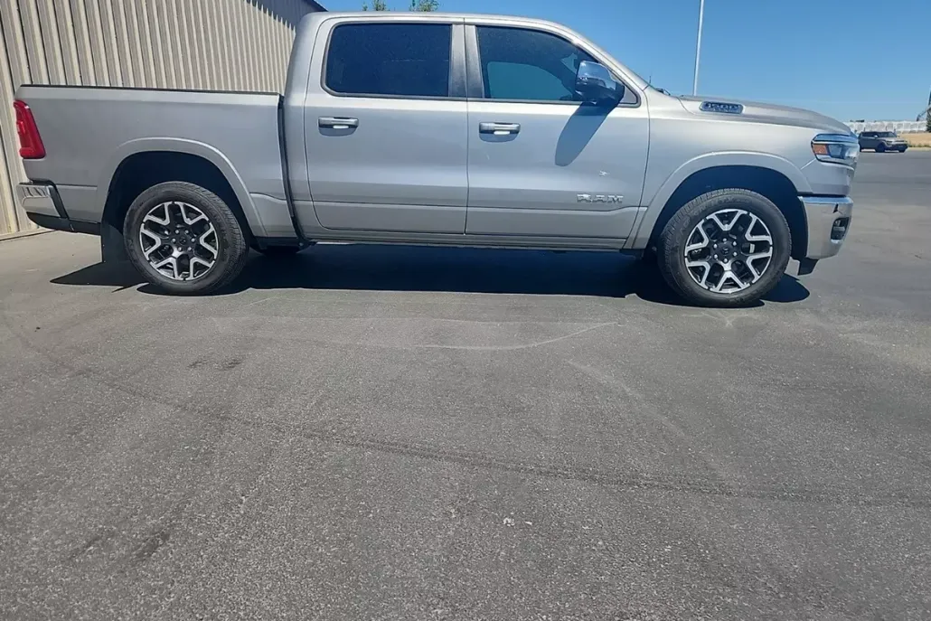 2025 Ram 1500 Laramie photo 1