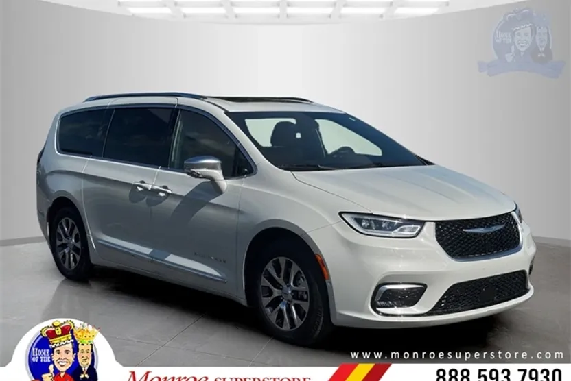 2021 Chrysler Pacifica Hybrid Pinnacle photo 1