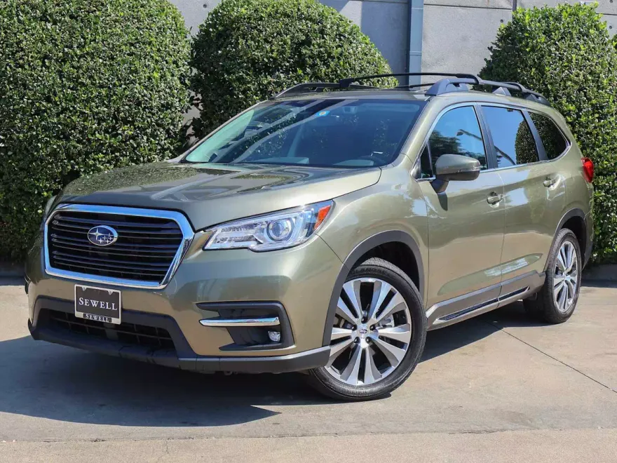 2022 Subaru Ascent Limited photo 1