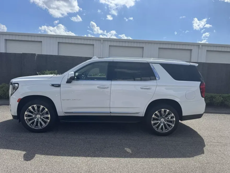 2022 Gmc Yukon Denali photo 1