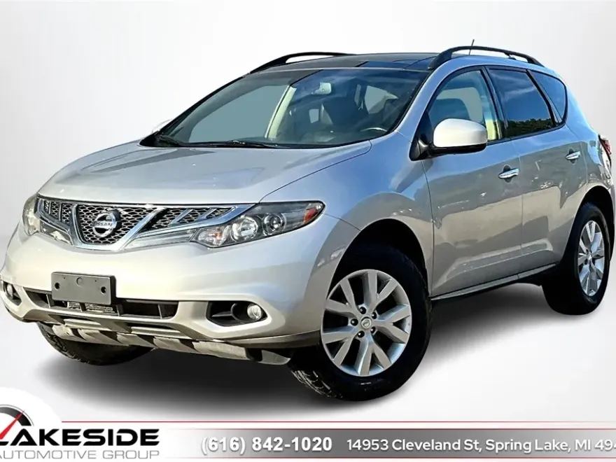 2012 Nissan Murano SL photo 1