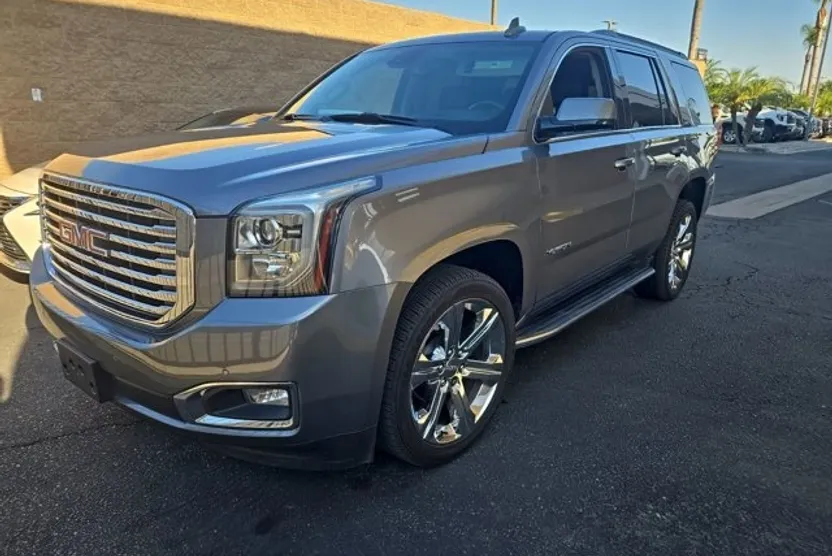 2020 Gmc Yukon SLT photo 1
