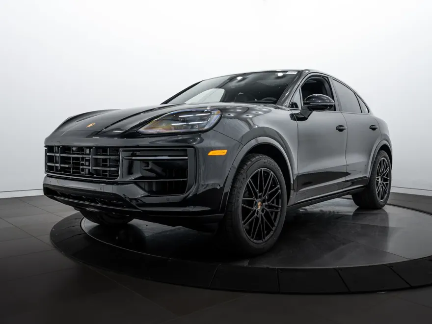 2025 Porsche Cayenne Coupe photo 1