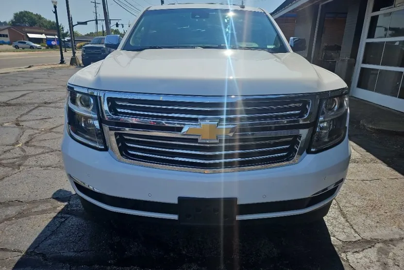 2015 Chevrolet Suburban LTZ photo 1