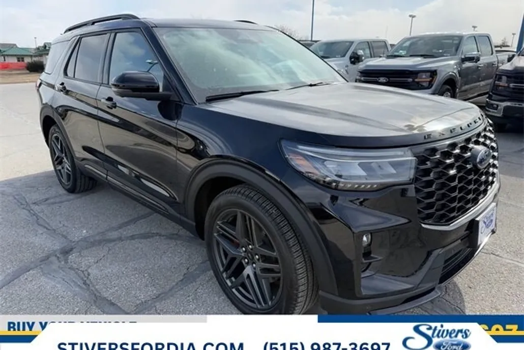 2025 Ford Explorer ST photo 1