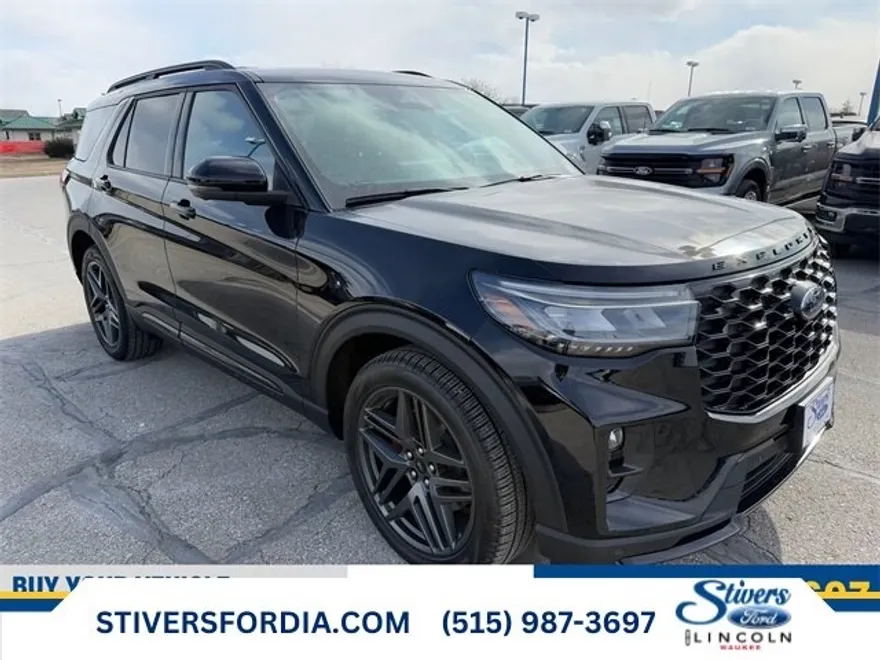 2025 Ford Explorer ST photo 1