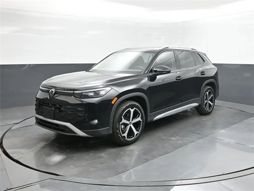 2025 Volkswagen Tiguan SE photo 1