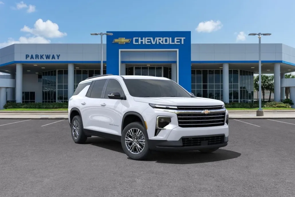 2025 Chevrolet Traverse photo 1