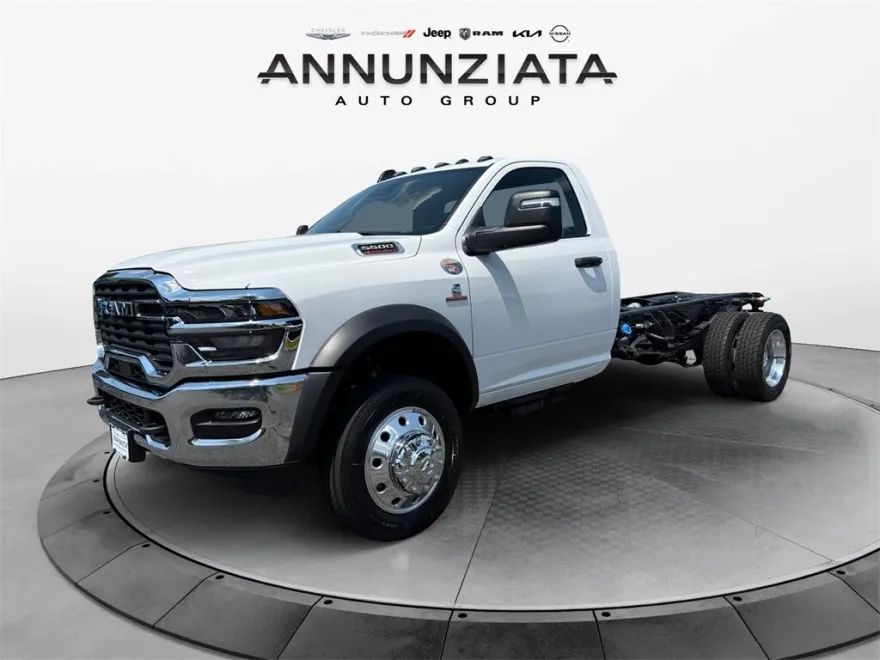 2025 Ram 5500 photo 1