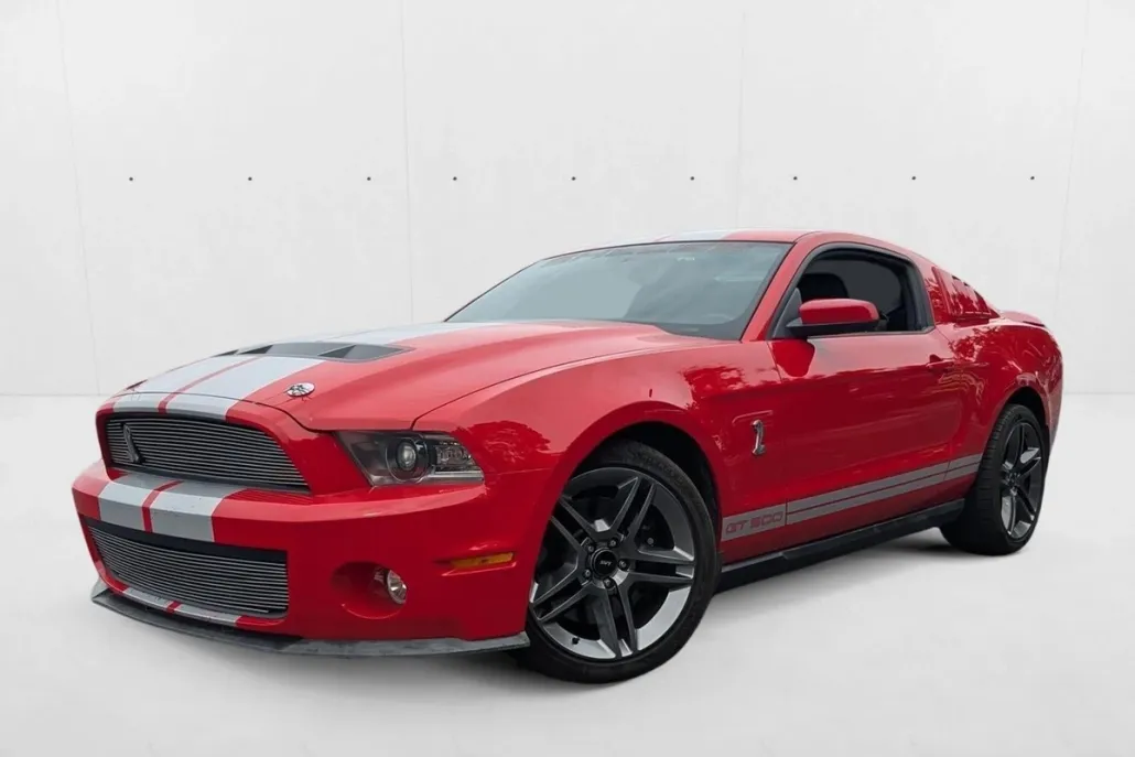 2010 Ford Mustang Shelby GT500 photo 1