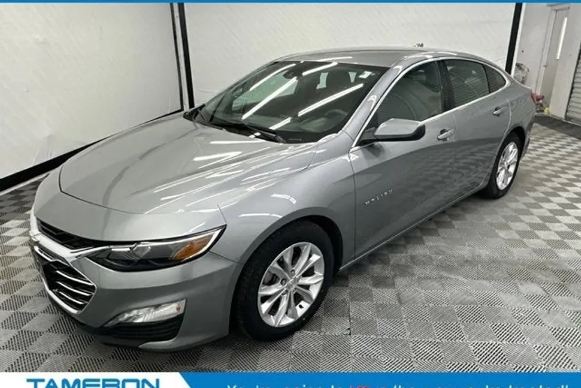 2023 Chevrolet Malibu 1LT photo 1