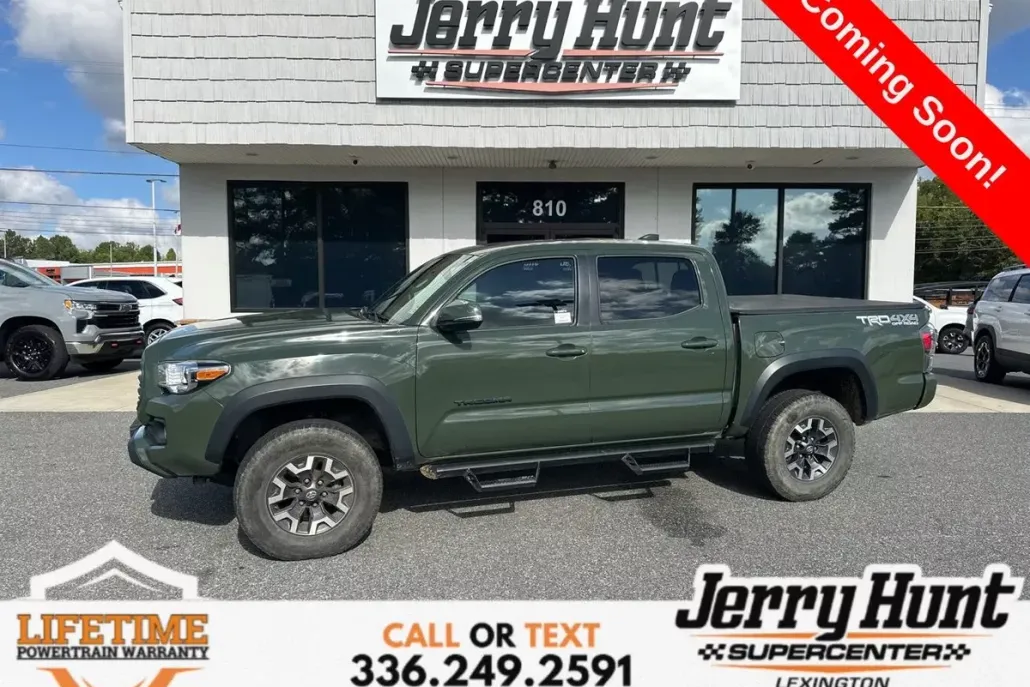 2021 Toyota Tacoma TRD Off-Road photo 1