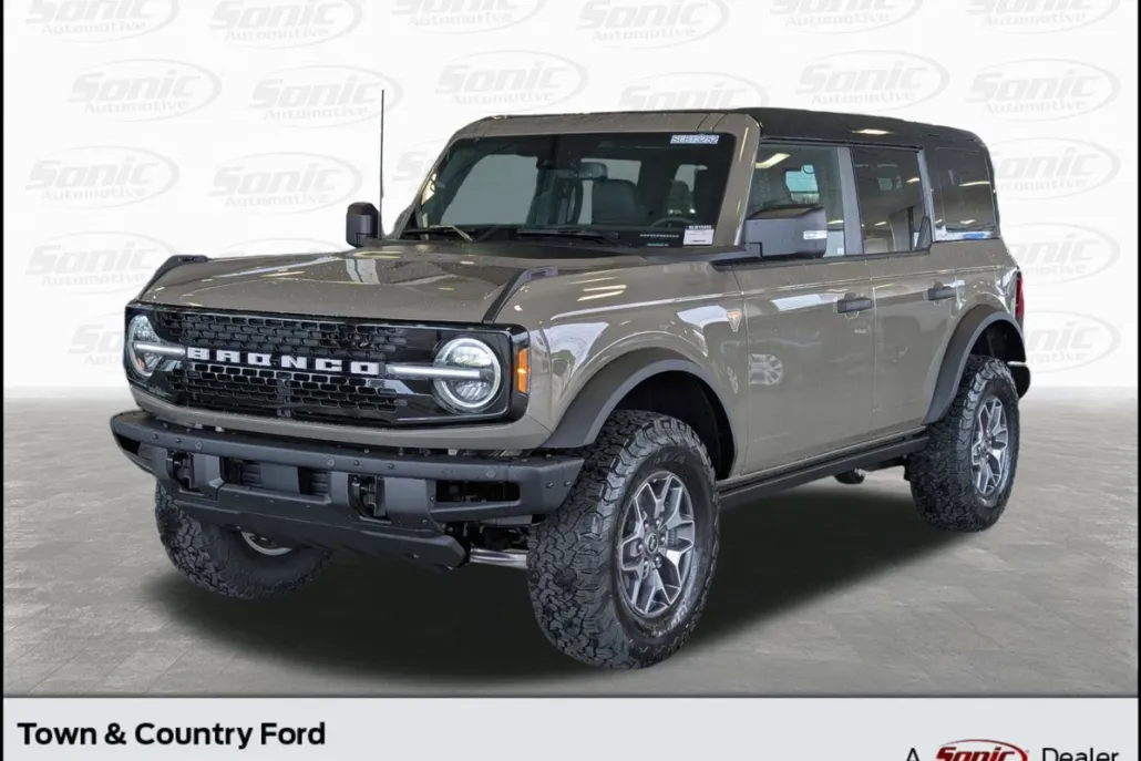 2025 Ford Bronco Badlands photo 1