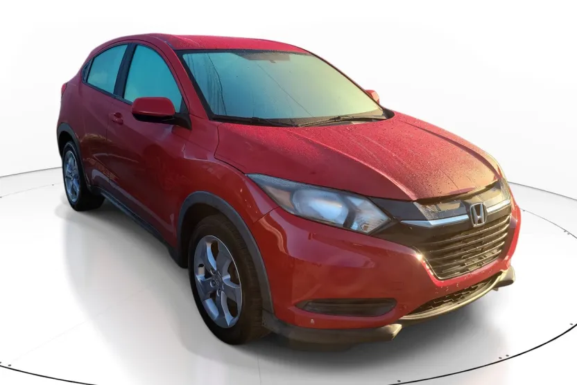 2016 Honda HR-V LX photo 1