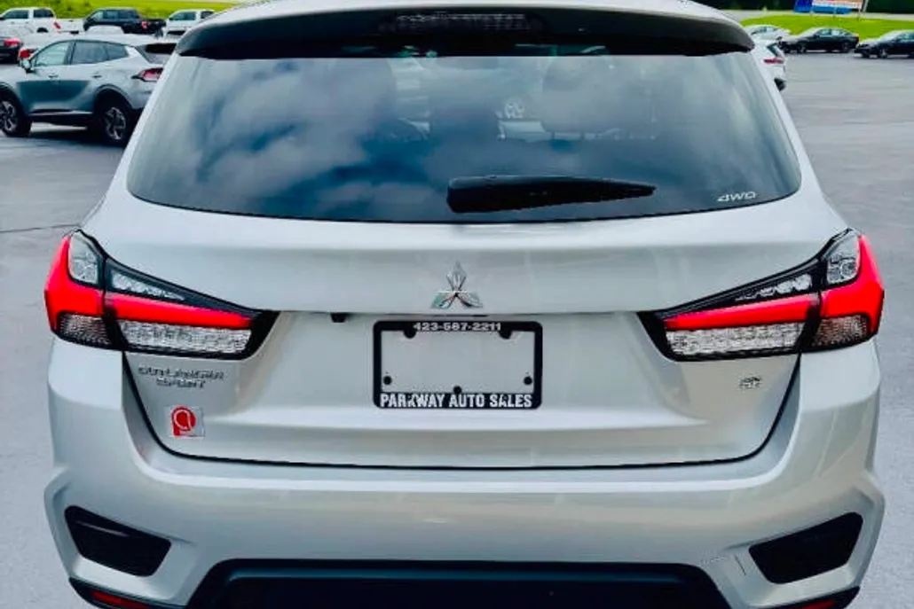 2022 Mitsubishi Outlander Sport SE photo 1