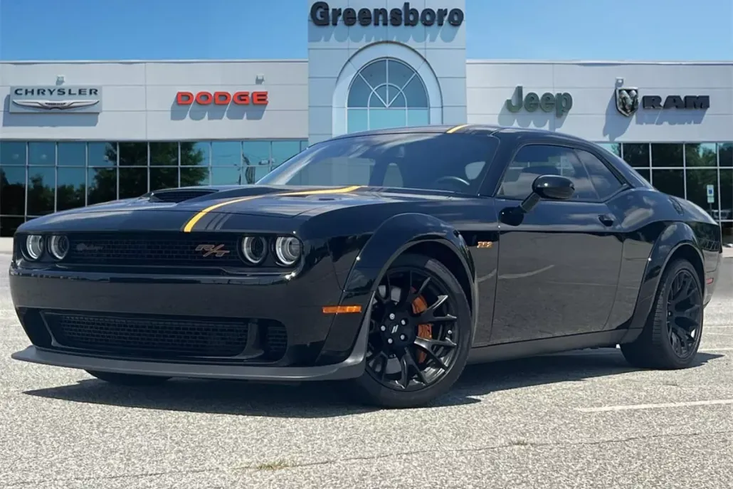 2023 Dodge Challenger R/T Scat Pack Widebody photo 1
