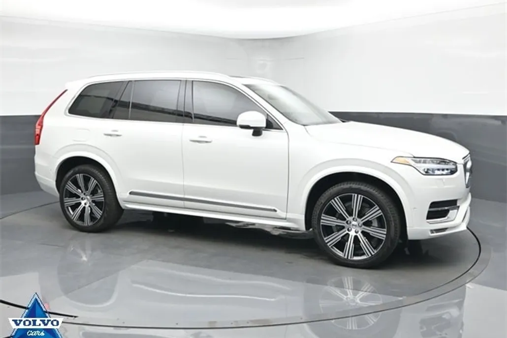 2024 Volvo XC90 Ultimate photo 1