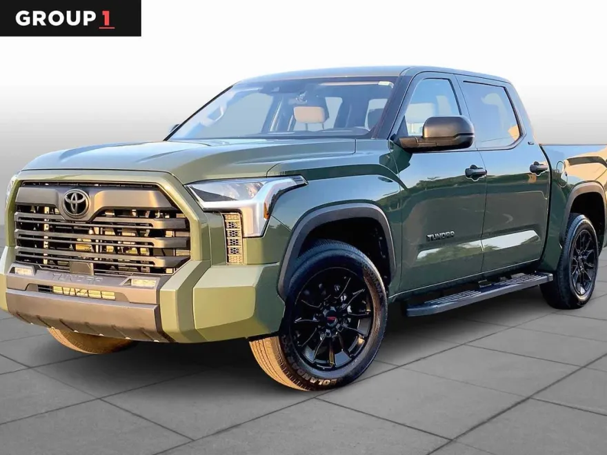 2022 Toyota Tundra SR5 photo 1
