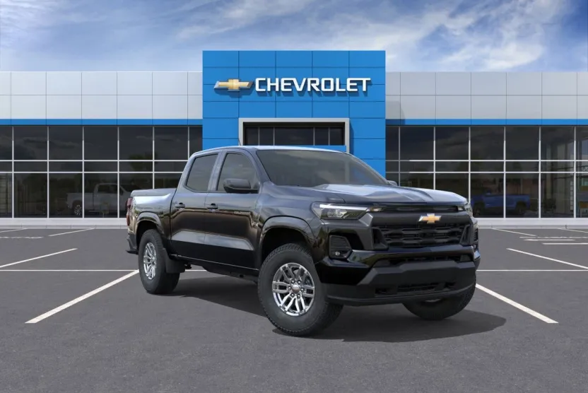 2025 Chevrolet Colorado Work Truck LT photo 1